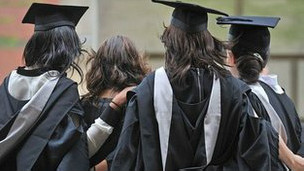 英国新闻:英国大学生罚款总额达55万英镑1