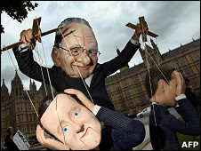 2012英国:政客与媒体：蜜月该结束了2